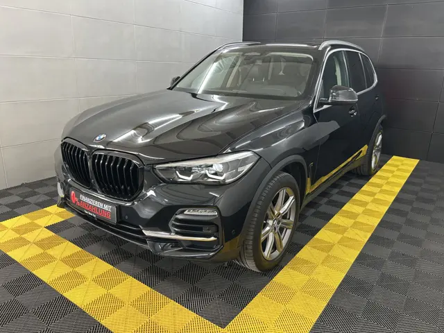 BMW X5 xDrive 30d+AHK+Leder+Pano+Temp+Kam+Ambi+LED – Gebrauchtwagen bei Your Next Car in Ostrhauderfehn