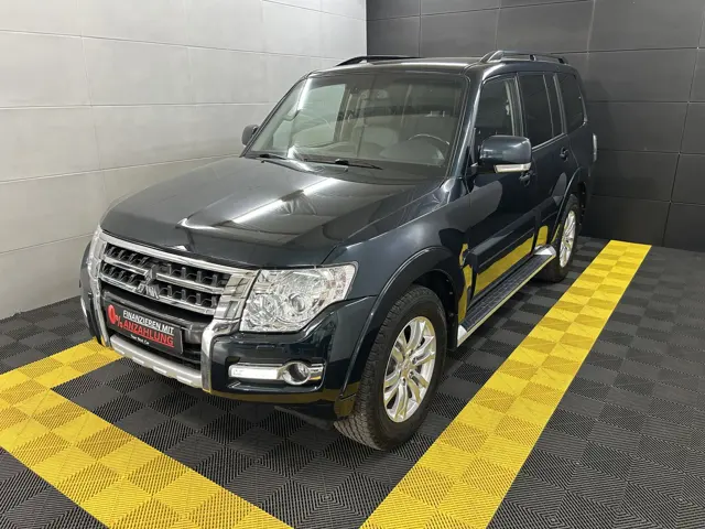 Mitsubishi Pajero 3.2 DI-D Edition 100 7 Sitzer+Xenon+DAB – Gebrauchtwagen bei Your Next Car in Ostrhauderfehn