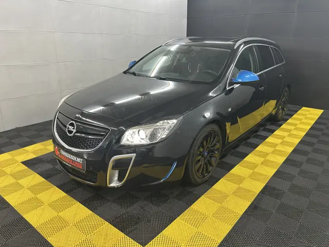 Opel Insignia OPC 4x4 Pano+Recaro+Infinity+Bi-Xenon – Gebrauchtwagen bei Your Next Car in Ostrhauderfehn
