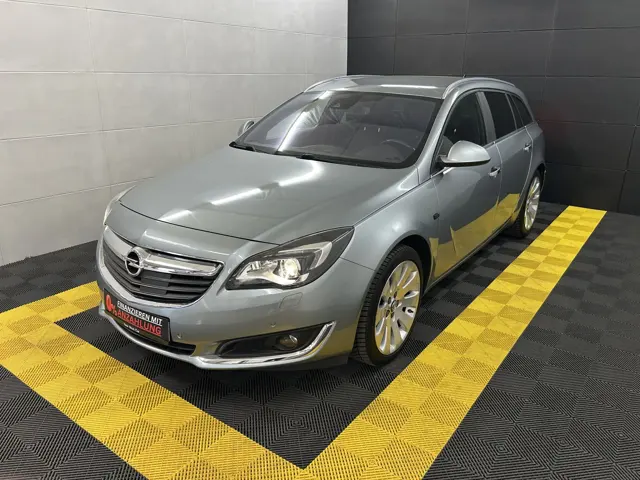Opel Insignia Sport 4x4 OPC-Line+ACC+BI-Xenon+Keyless – Gebrauchtwagen bei Your Next Car in Ostrhauderfehn